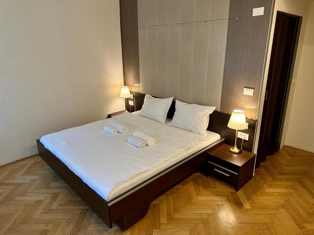 Schiller Apartment - Old Town Sibiu Eksteriør bilde